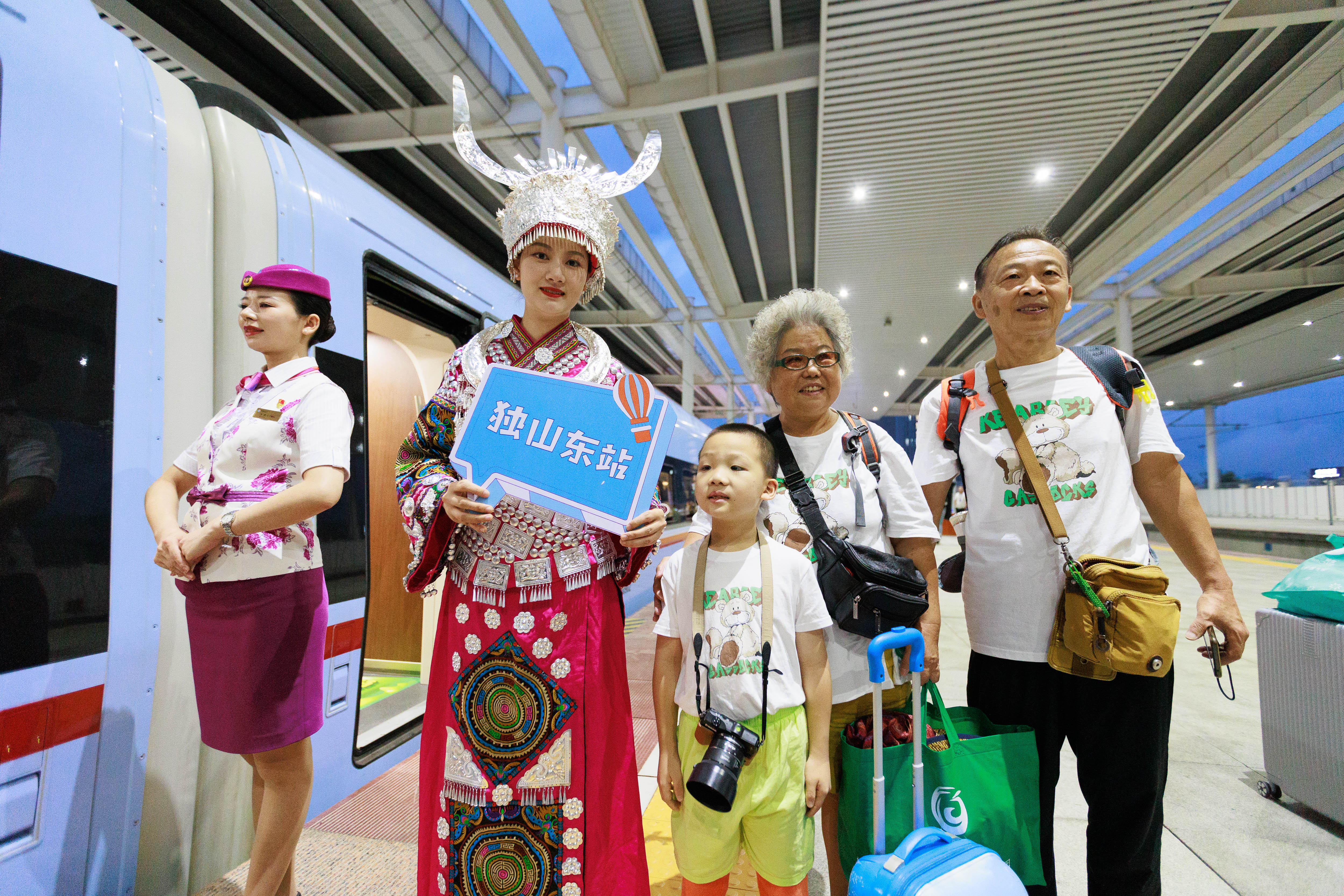 CHINA-GUIZHOU-GUIYANG-LIBO-KERETA CEPAT-PENGOPERASIAN-2-Image-1