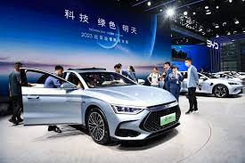 Output dan Penjualan Mobil China di Juli 2023 Turun-Image-1