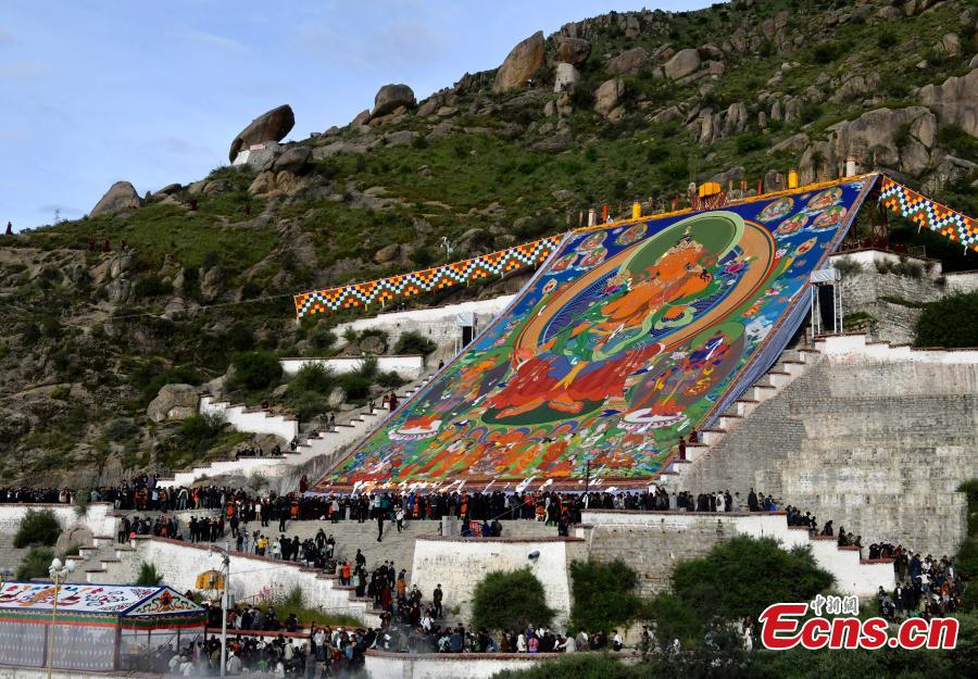 Warga Tibet Rayakan Festival Shoton di Lhasa-Image-1