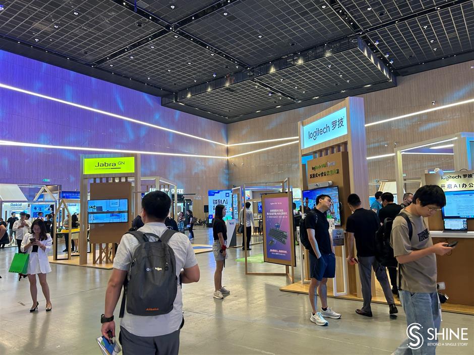 Alibaba dan DingTalk Bikin Large Language Models-Image-1 Alibaba dan DingTalk Bikin Large Language Models-Image-1