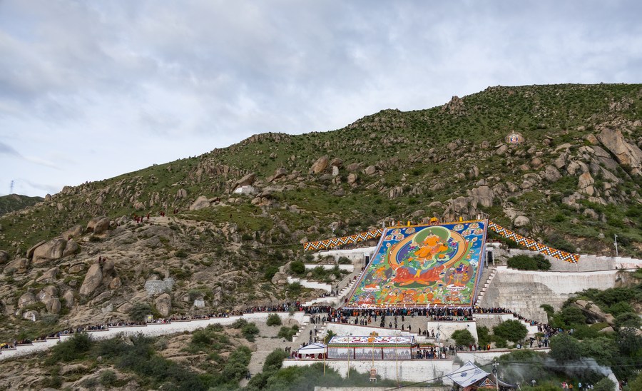 Festival Shoton, Vitalitas Baru Pariwisata Tibet-Image-1