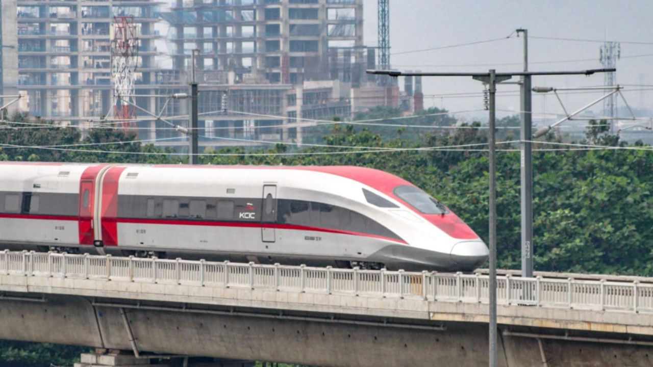 Uji Coba Gratis KCJB Sediakan 500 Kursi per Trip-Image-1