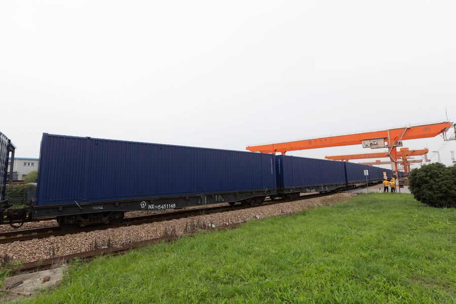 Melihat peti kemas dengan kapasitas terbesar di China-Image-5 Melihat peti kemas dengan kapasitas terbesar di China-Image-5