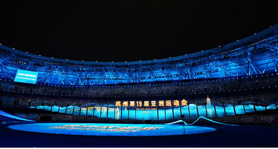 Menikmati kemeriahan upacara pembukaan Asian Games Hangzhou-Image-3