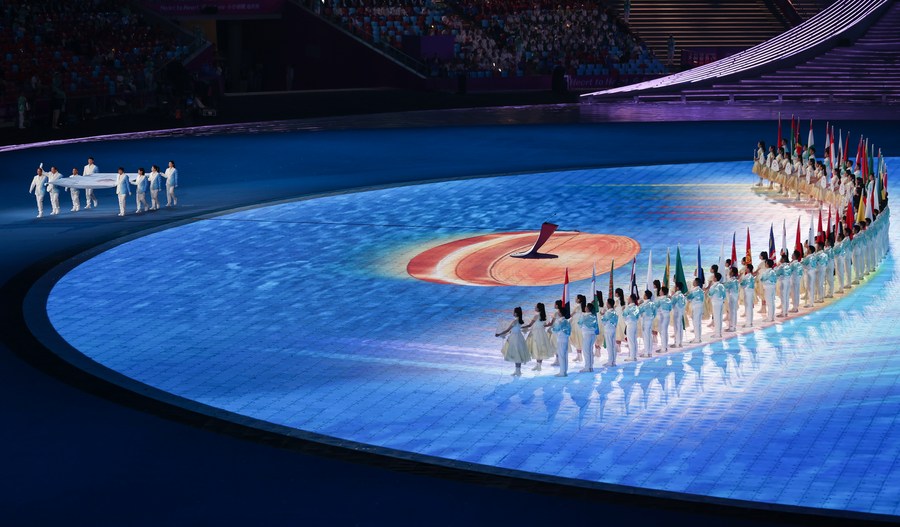 Menikmati kemeriahan upacara pembukaan Asian Games Hangzhou-Image-17