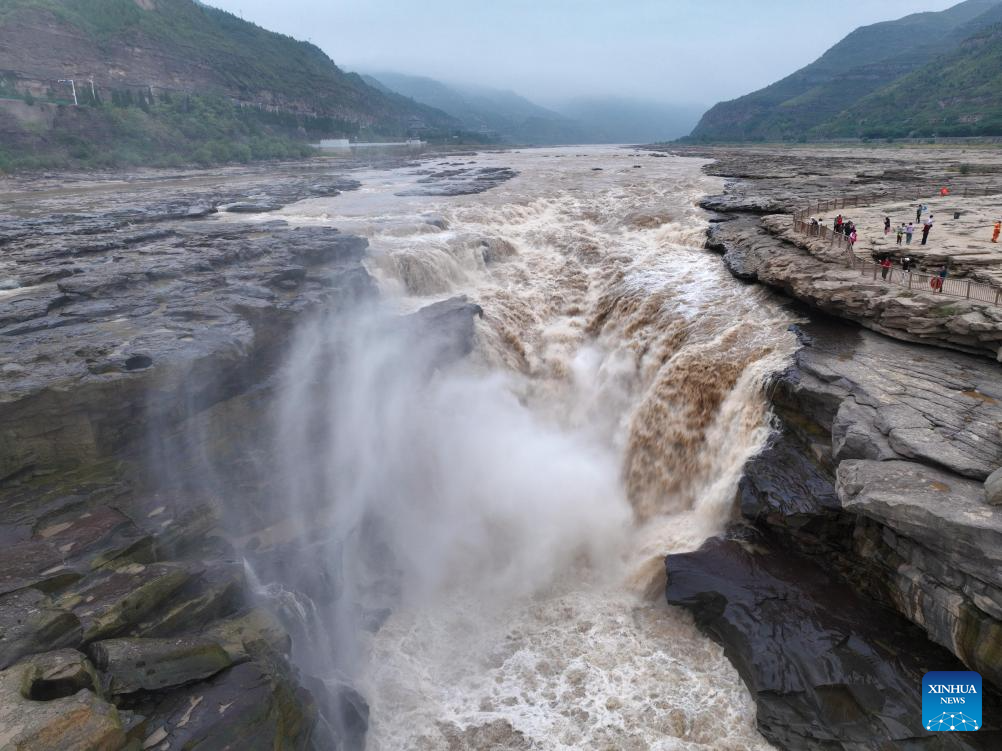 Potret Air Terjun Hukou Sungai Kuning di Musim Gugur-Image-4