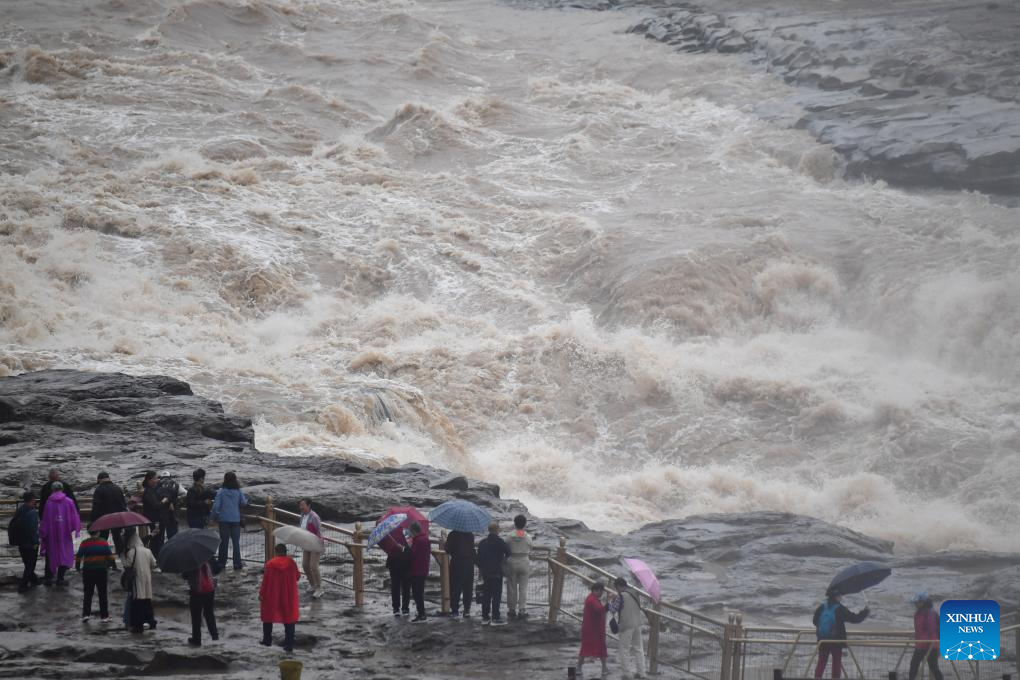 Potret Air Terjun Hukou Sungai Kuning di Musim Gugur-Image-3