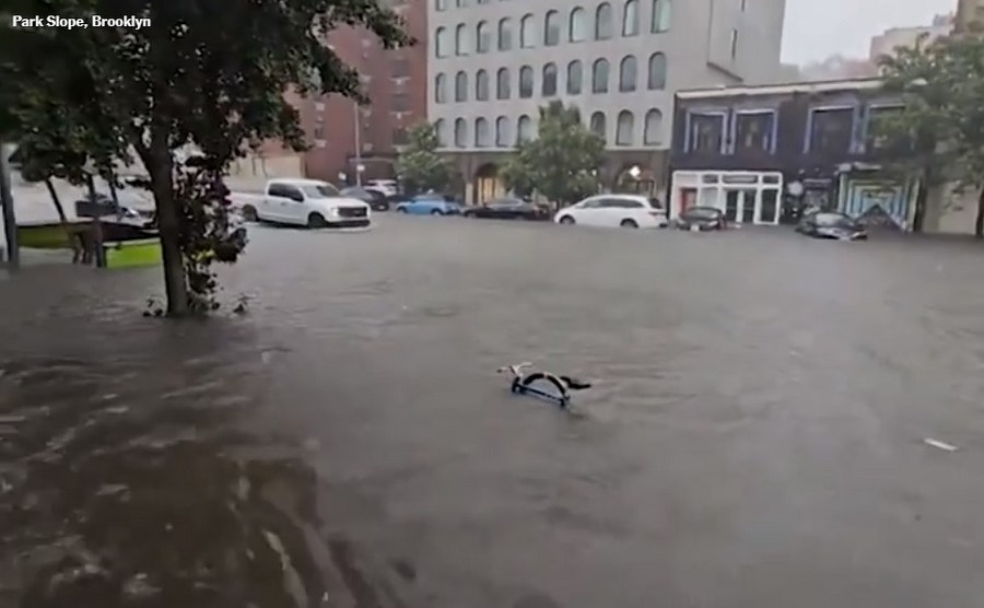 Badai sebabkan banjir dan kerusakan, New York City umumkan keadaan darurat-Image-1