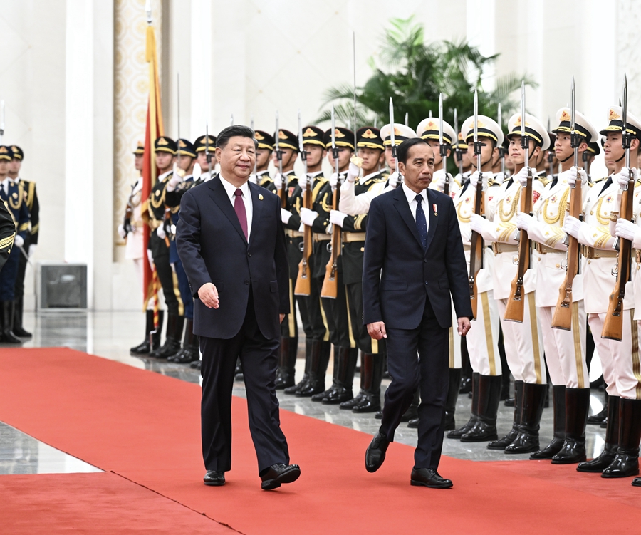 Potret Xi Jinping Saat Sambut Presiden Jokowi di Aula Besar Rakyat Beijing-Image-3