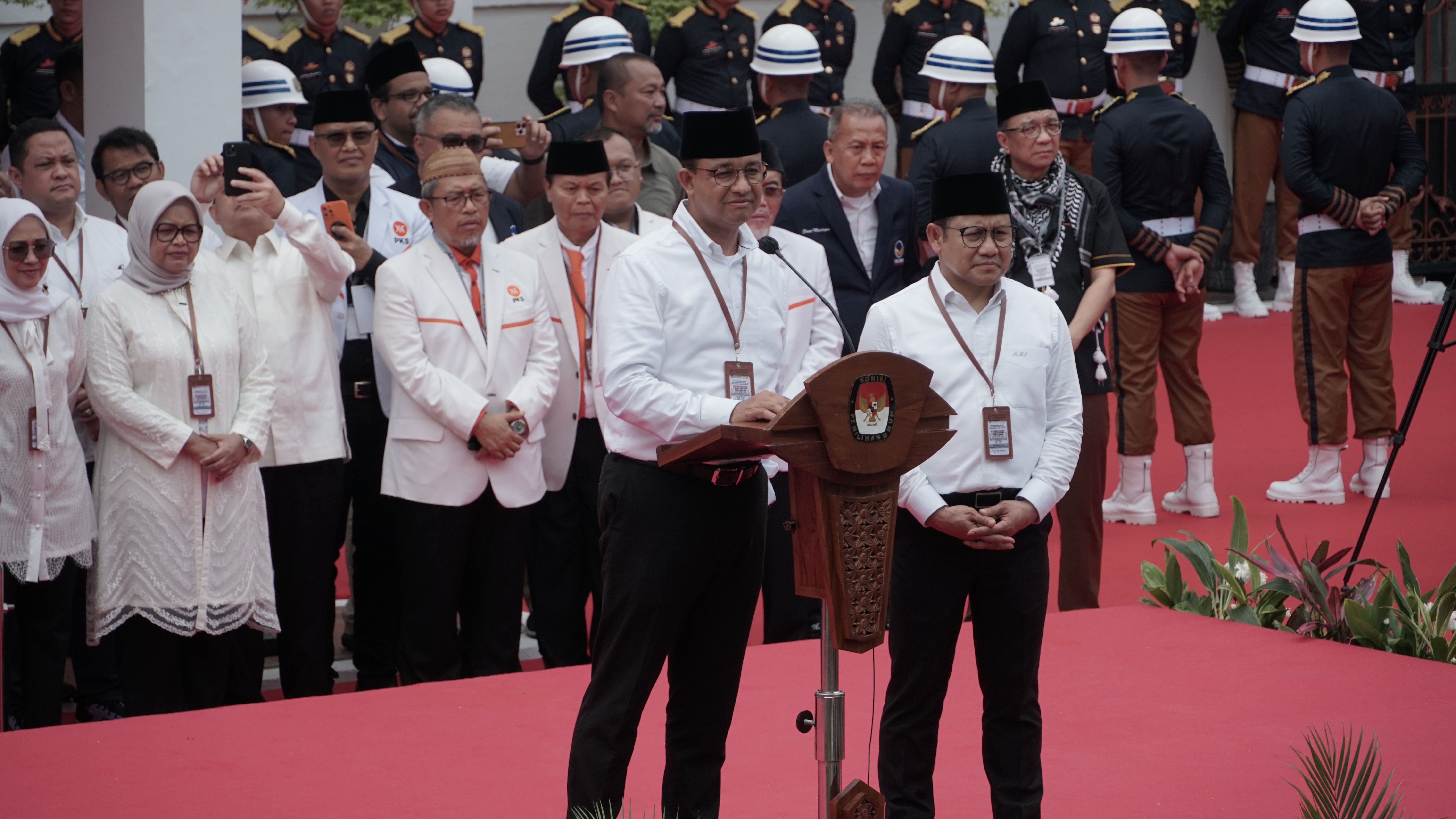 Anies Baswedan-Muhaimin Iskandar Daftar Capres-Cawapres ke KPU-Image-1