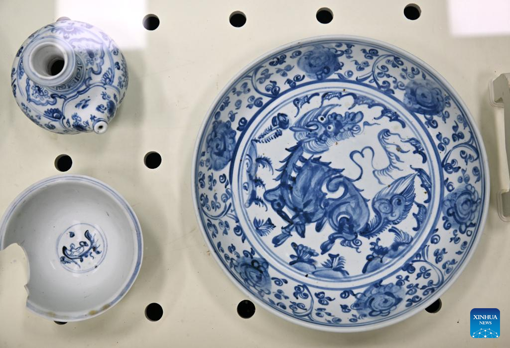 580 Set Barang Peninggalan Diambil dari Bangkai Kapal Kuno-Image-6