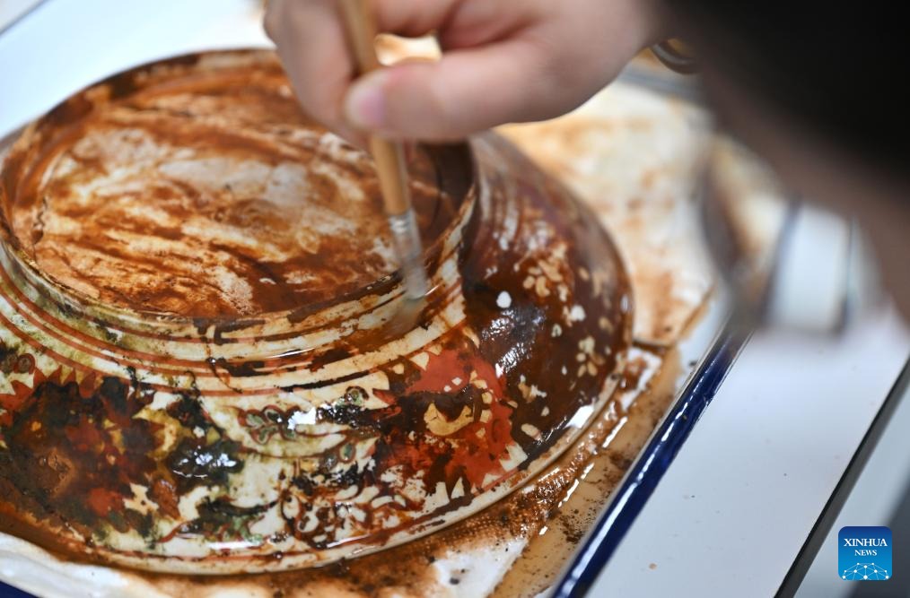 580 Set Barang Peninggalan Diambil dari Bangkai Kapal Kuno-Image-1