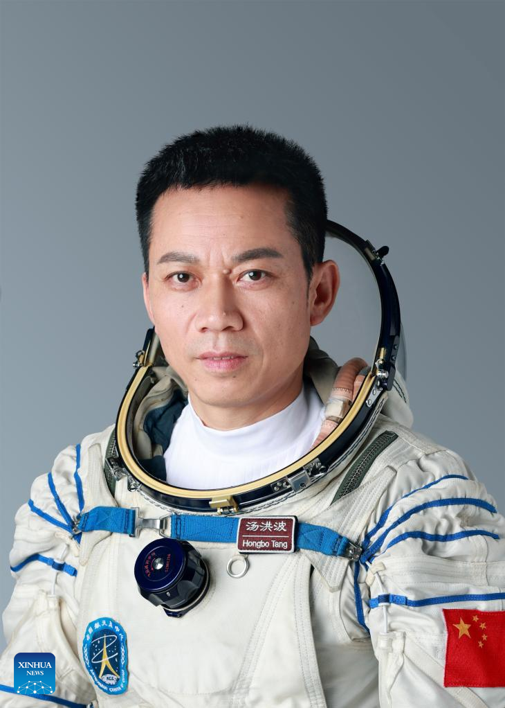 Taikonaut Shenzhou-17 yang Baru Meluncur Dikenalkan-Image-2