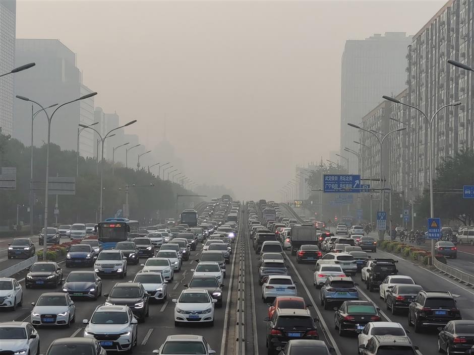 Beijing Terbitkan Peringatan Oranye untuk Polusi Udara-Image-1