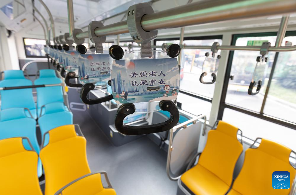 Dibuka Enam Jalur Bus untuk Lansia di Chengdu-Image-1