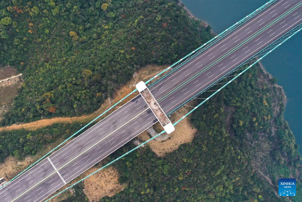 POTRET: Jalan Tol Guiyang-Jinsha-Gulin akan resmi dibuka untuk lalu lintas-Image-7