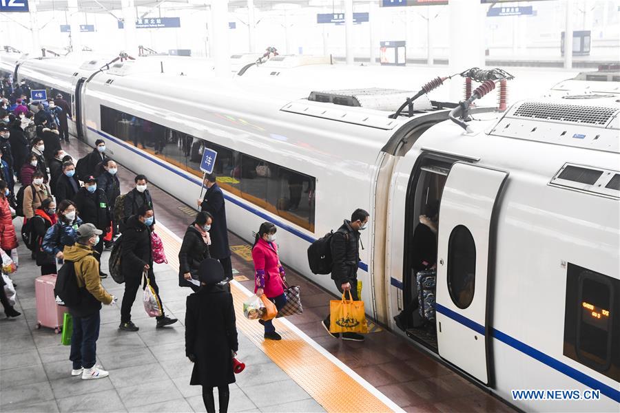 China Permudah Turis Asing Naik KA-Image-1