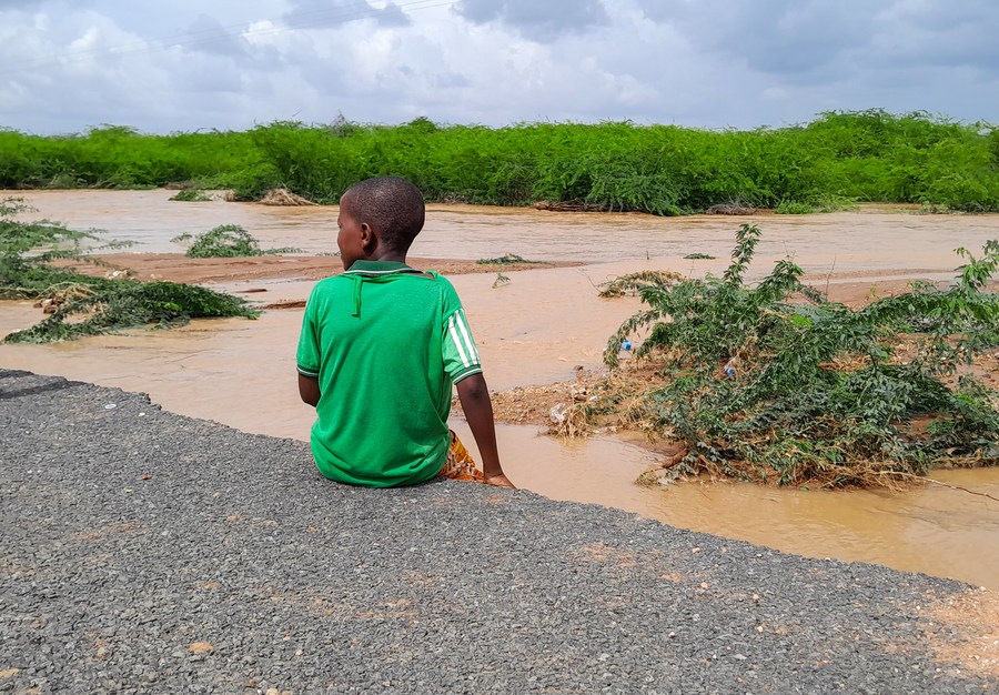 Banjir tewaskan sekitar 270 orang dan paksa puluhan ribu warga mengungsi di kawasan Tanduk Afrika-Image-1