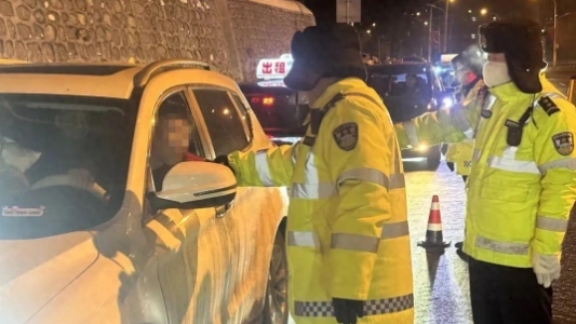 China Perberat Hukuman Sopir Mabuk-Image-1