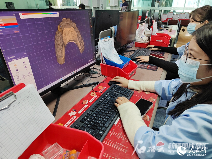 Produsen Gigi Palsu Xinjiang Ekspor ke Asia Tengah-Image-1