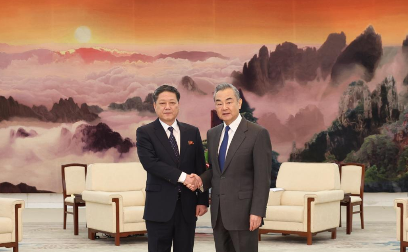 Wang Yi Bertemu Wakil Menlu DPRK-Image-1