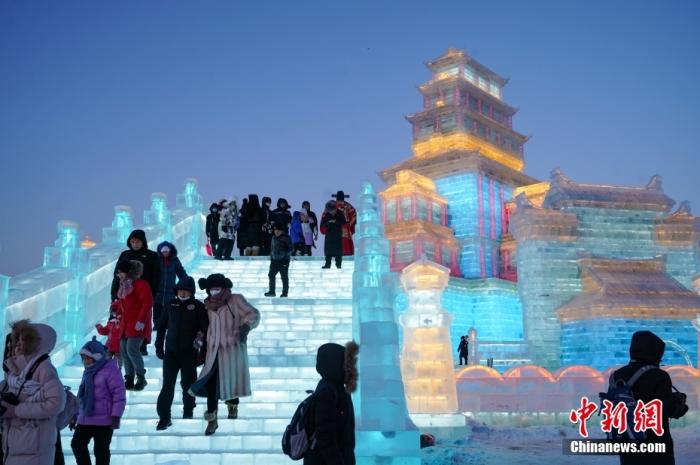 Pemesanan untuk perjalanan liburan Tahun Baru melonjak di seluruh Tiongkok-Image-1