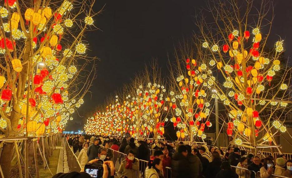 Jutaan Turis Rayakan Tahun Baru di Shanghai-Image-1