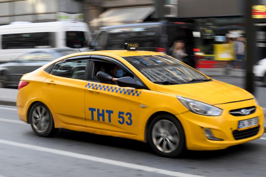 Kenaikan tarif angkutan umum di Istanbul picu kemarahan publik-Image-3