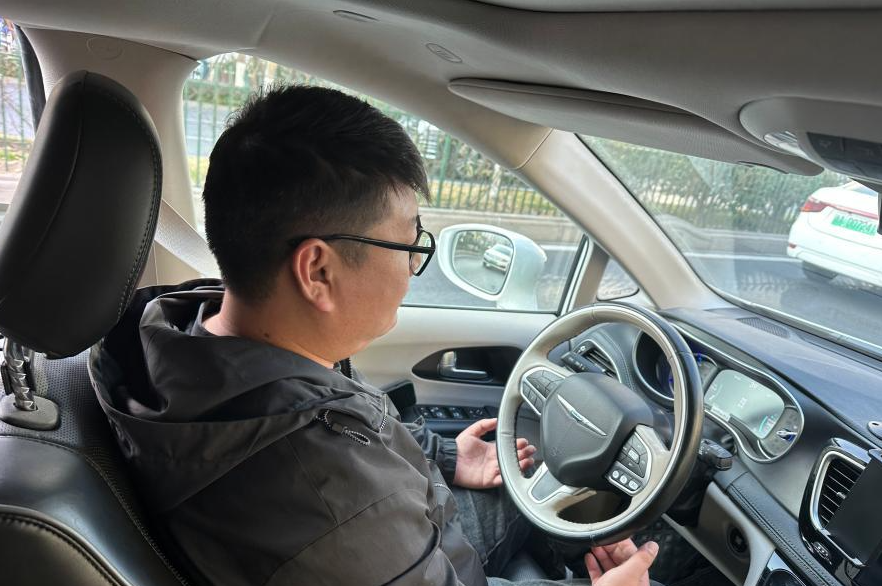 POTRET Layanan RoboTaxi Mulai Uji Coba di Hangzhou-Image-4