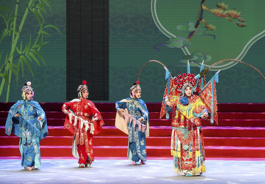 Para seniman opera muda tampil memukau dalam gala kelulusan di Wuhan, China-Image-12