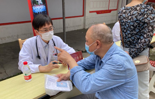 Dokter di Shanghai Selamatkan Nyawa Perempuan di Bus-Image-1
