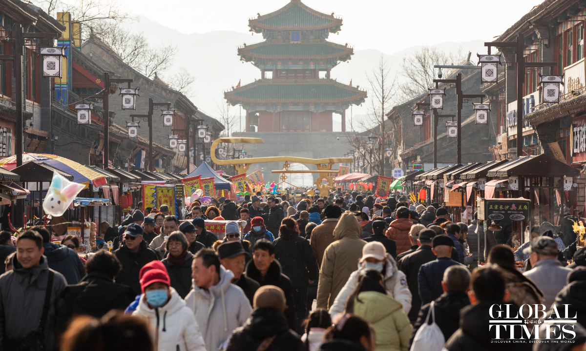Pasar Festival Musim Semi Kota Tua Yongning-Image-1