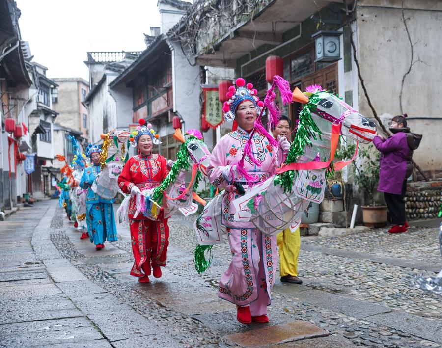Festival Lentera Diadakan di Kota Hangzhou-Image-5