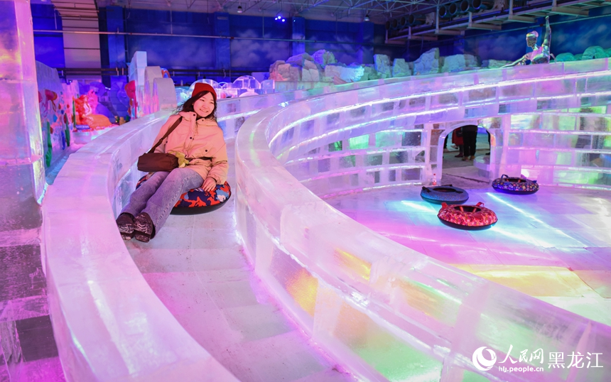 Galeri Seni Es dan Salju Memikat Wisatawan di Harbin-Image-8