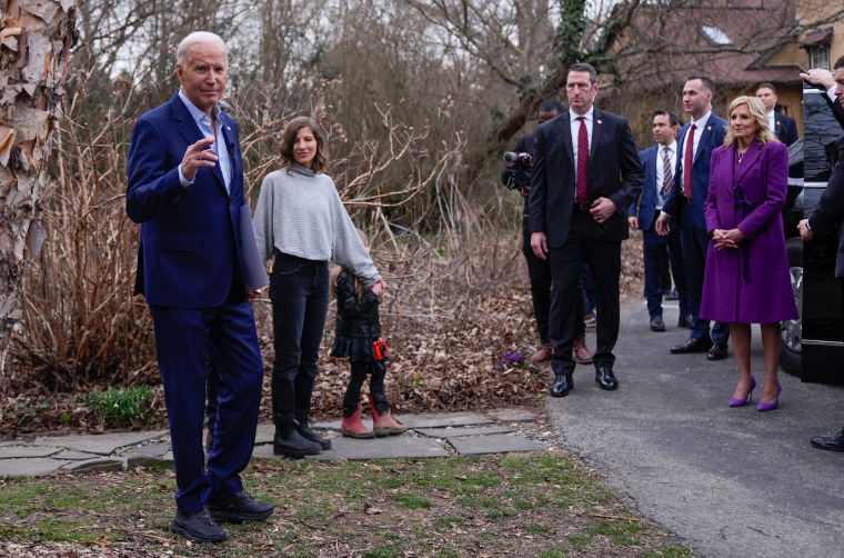 Biden Siap-siap Larang Tiktok di AS-Image-1