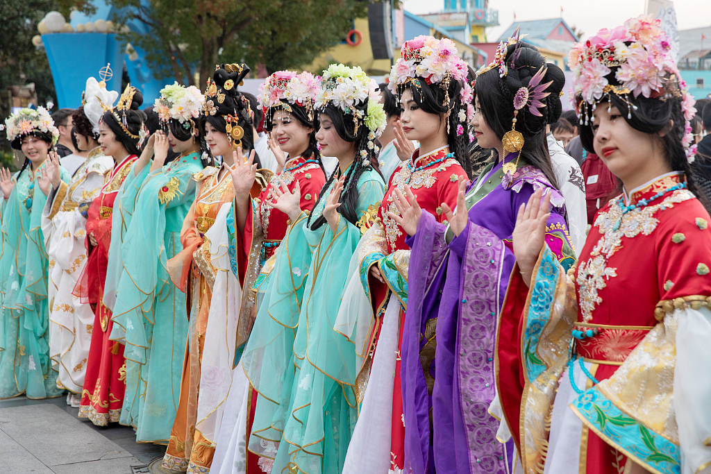 Festival China-Chic Dimulai di Taman Happy Valley-Image-6