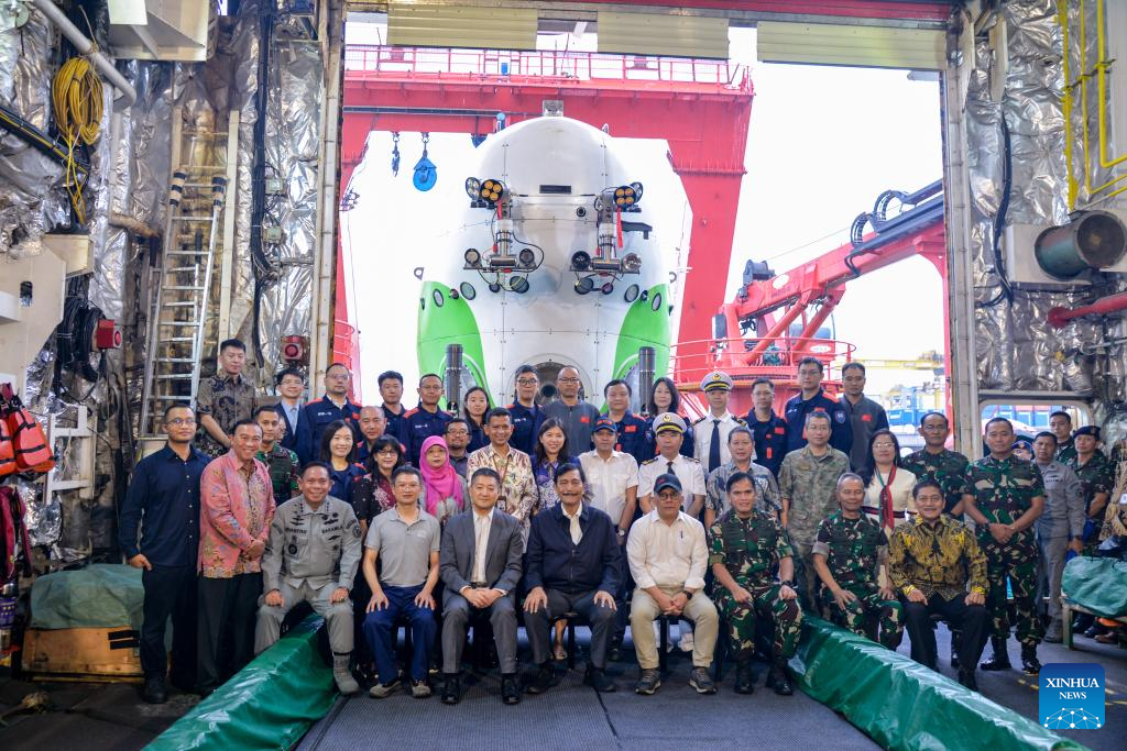 Ekspedisi Gabungan China-Indonesia Cetak Rekor Penyelaman-Image-1