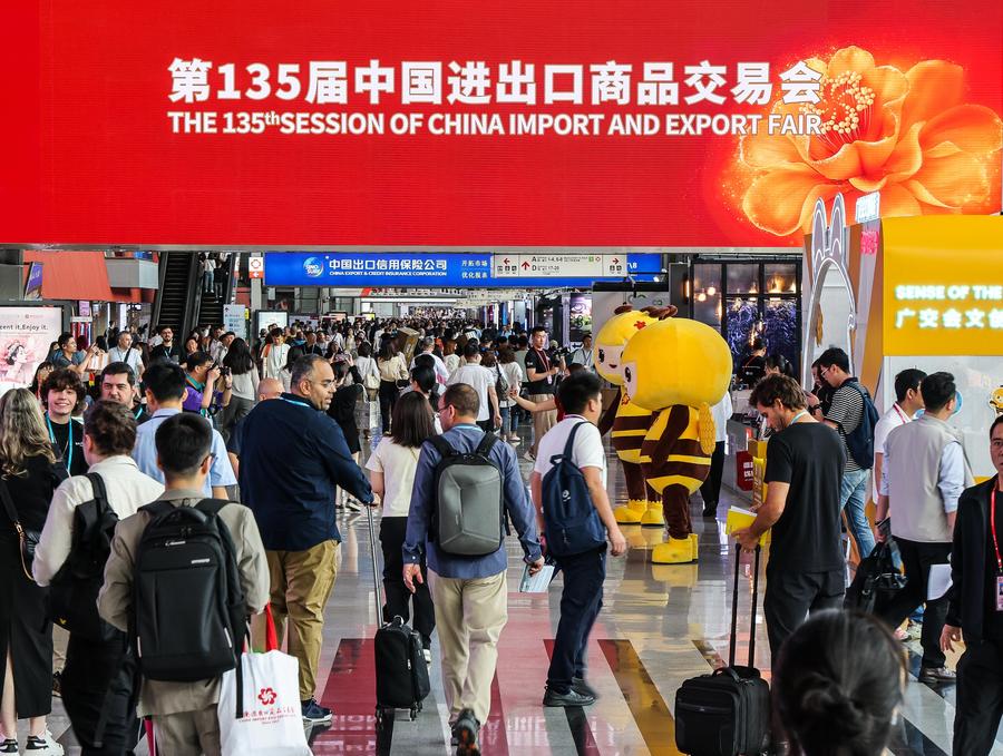 Canton Fair dibuka di China dengan lonjakan pembeli dari luar negeri-Image-1
