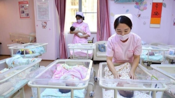 249 Juta Perempuan Dilindungin oleh Asuransi Kehamilan China-Image-1