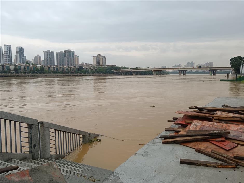 Sungai Dongjiang Alami Banjir Pertama di tahun 2024-Image-1