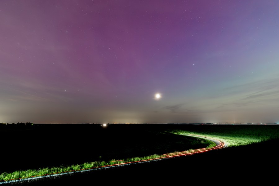 Fenomena langka aurora borealis terlihat di Inggris dan Belanda-Image-3