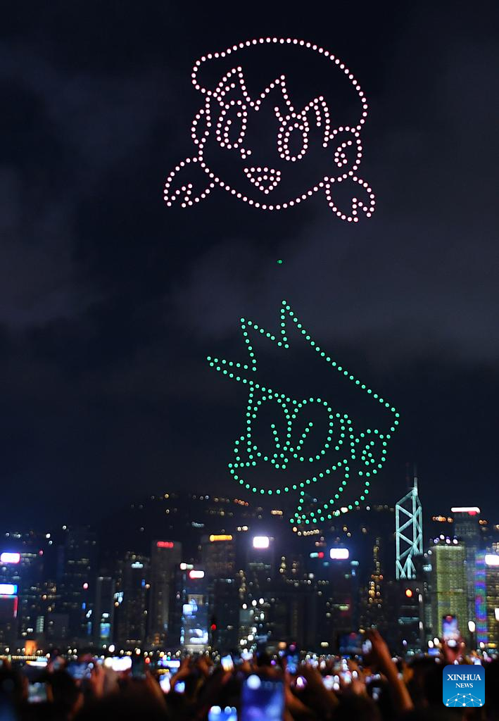POTRET: Pertunjukan Cahaya Drone Tampilkan Doraemon di Hong Kong-Image-2