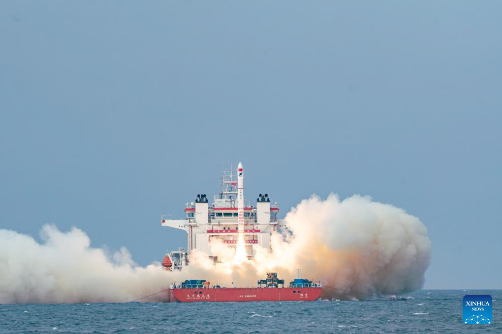 Potret : China Luncurkan Satelit Dari Laut-Image-1