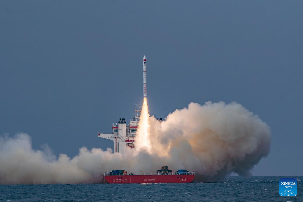 Potret : China Luncurkan Satelit Dari Laut-Image-5