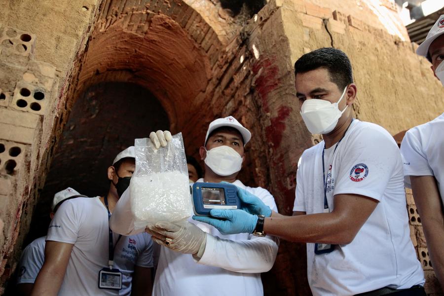 Kamboja musnahkan narkotika dan bahan kimia prekursor sitaan senilai jutaan dolar AS-Image-2