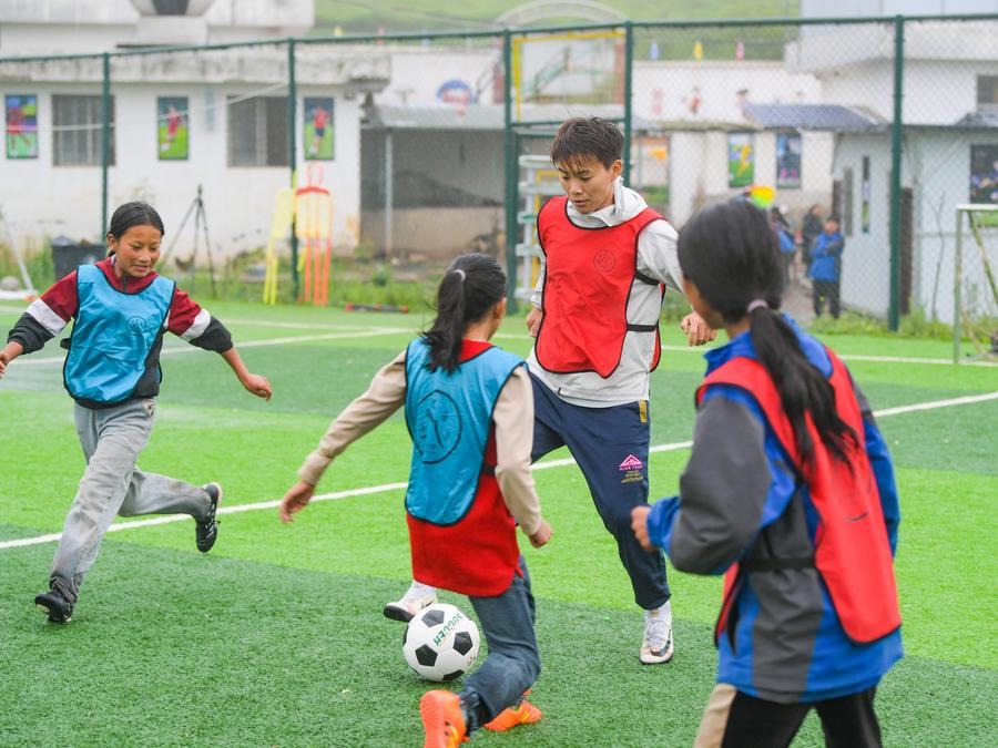 AFC Anugerahkam China Keanggotaan Grassroots Charter Gold-Image-1