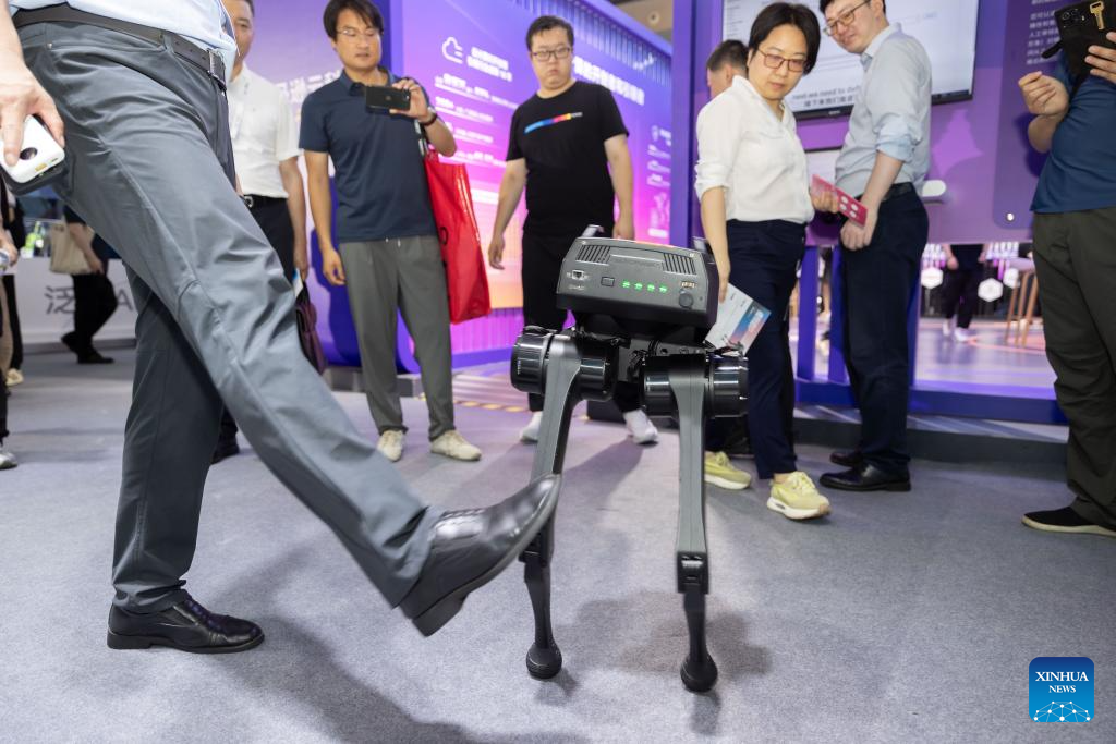 Potret : Shanghai Gelar Konferensi AI Dunia 2024 Tentang Tata Kelola Global-Image-17 Potret : Shanghai Gelar Konferensi AI Dunia 2024 Tentang Tata Kelola Global-Image-17