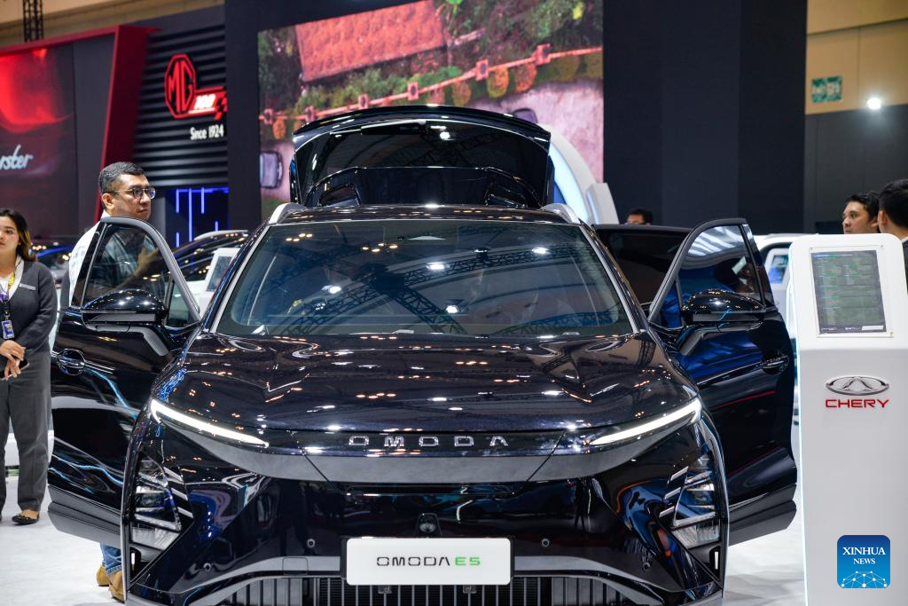 Potret : Pmeran GAIKINDO Indonesia Auto Show 2024 ke-31-Image-3