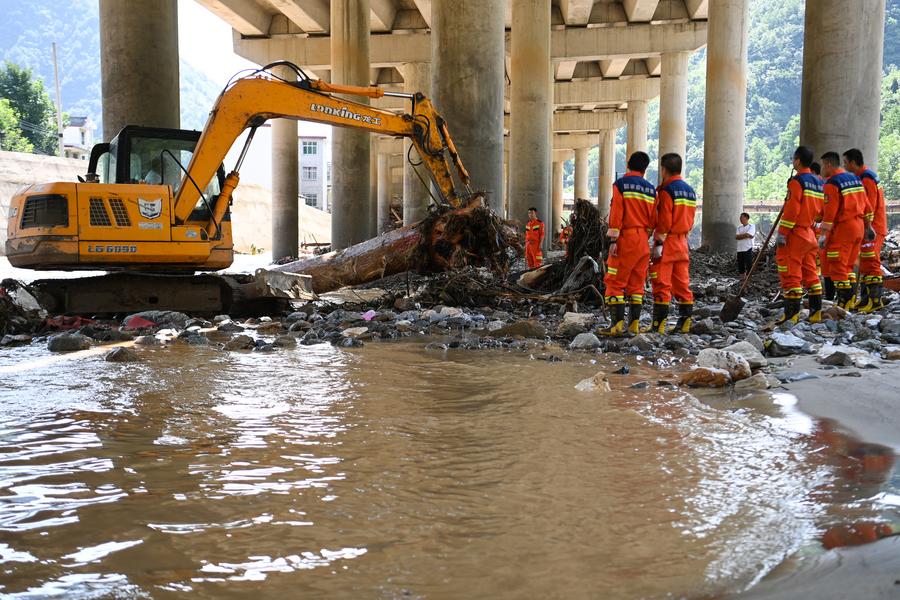 China kerahkan penyelamatan dan bantuan maksimal usai bencana cuaca renggut nyawa di Shaanxi-Image-1