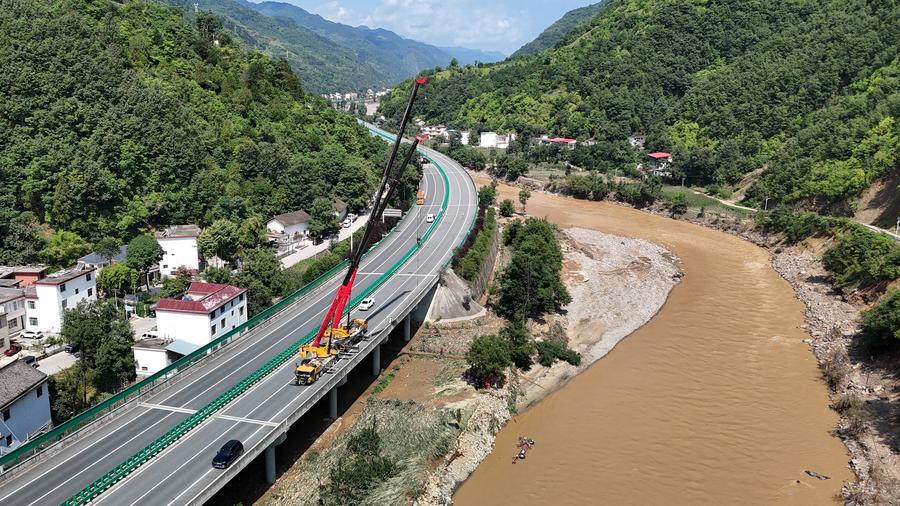 China kerahkan penyelamatan dan bantuan maksimal usai bencana cuaca renggut nyawa di Shaanxi-Image-3